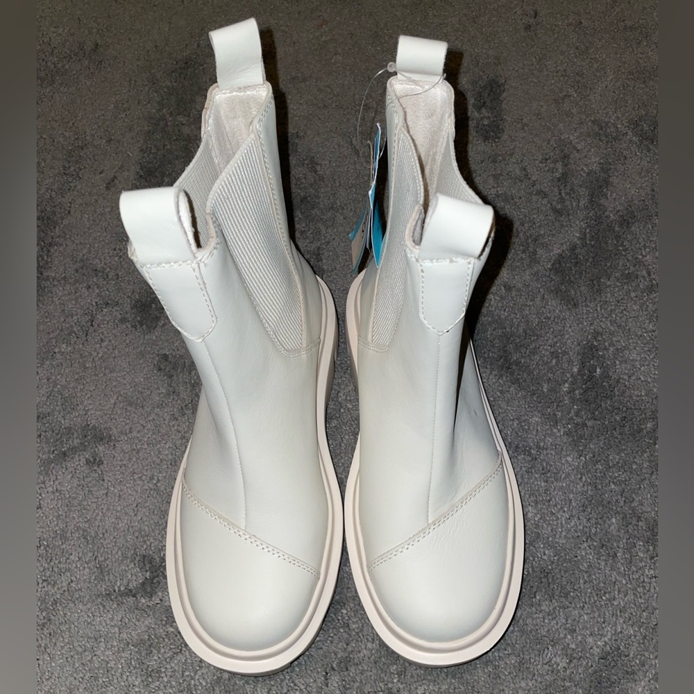 NWT TOMS Rowan Water Resistant Light Sand Leather Ankle Boots Size 5 - Picture 7 of 12
